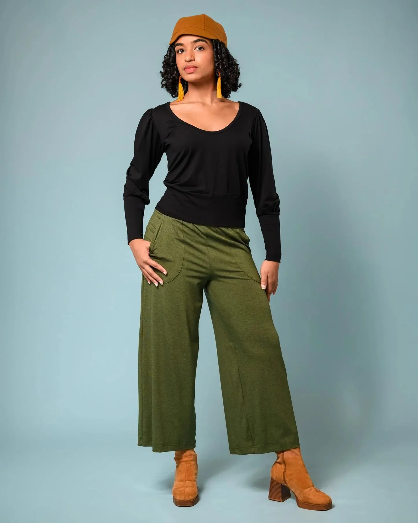 Squasht Cropped Wide Leg Pants in Olive