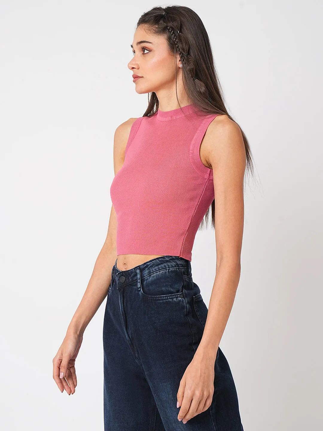 Women Flat Knitted Solid Slim Fit Crop Top